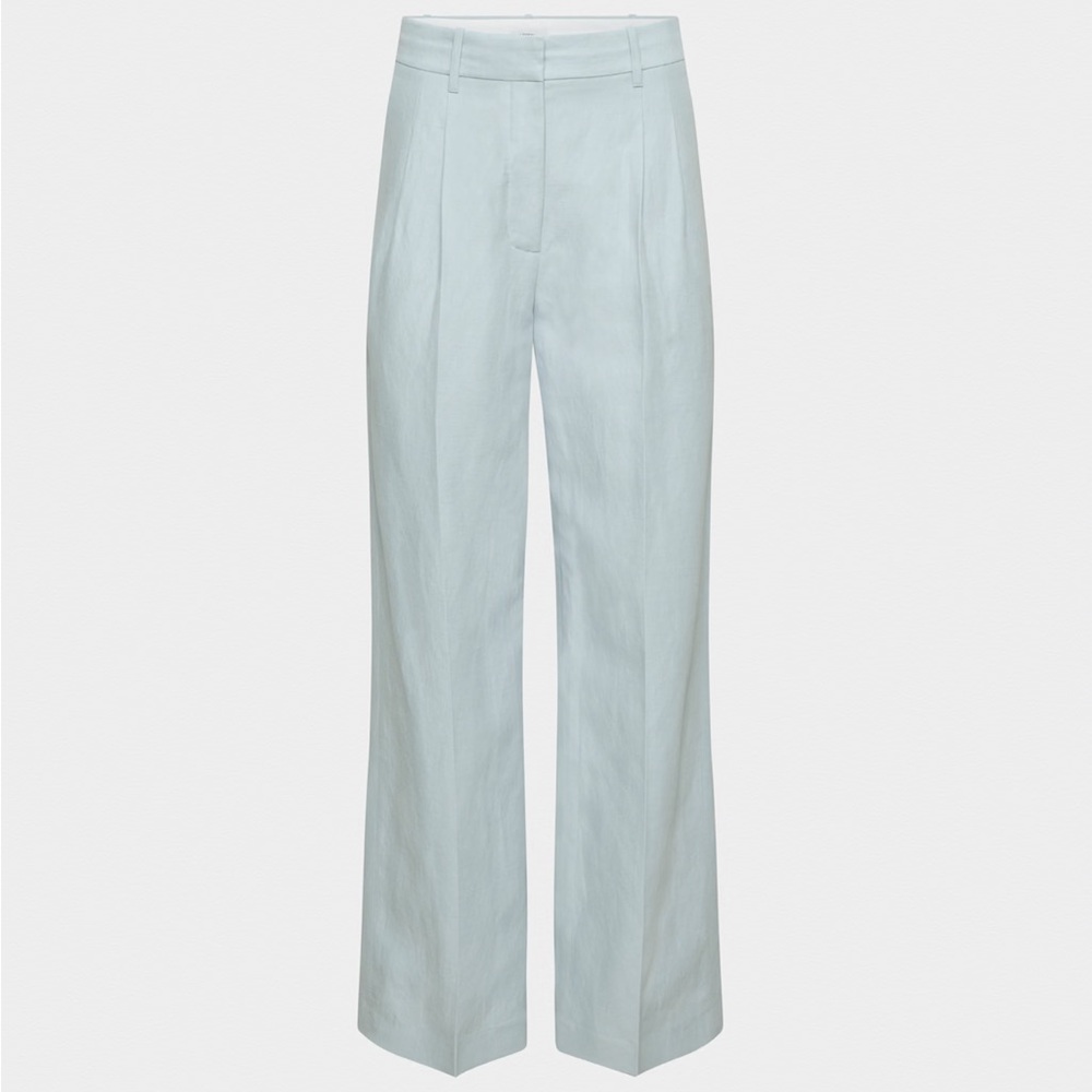 Aritzia Effortleess Pant